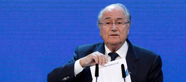 Futbol dünyasında deprem, Blatter istifa etti
